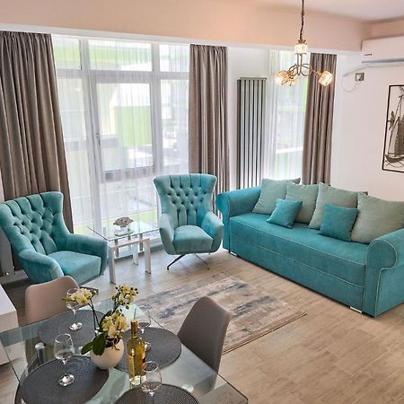 Seastar Apartment - Spa N Pools Beach Resort Mamaia Extérieur photo