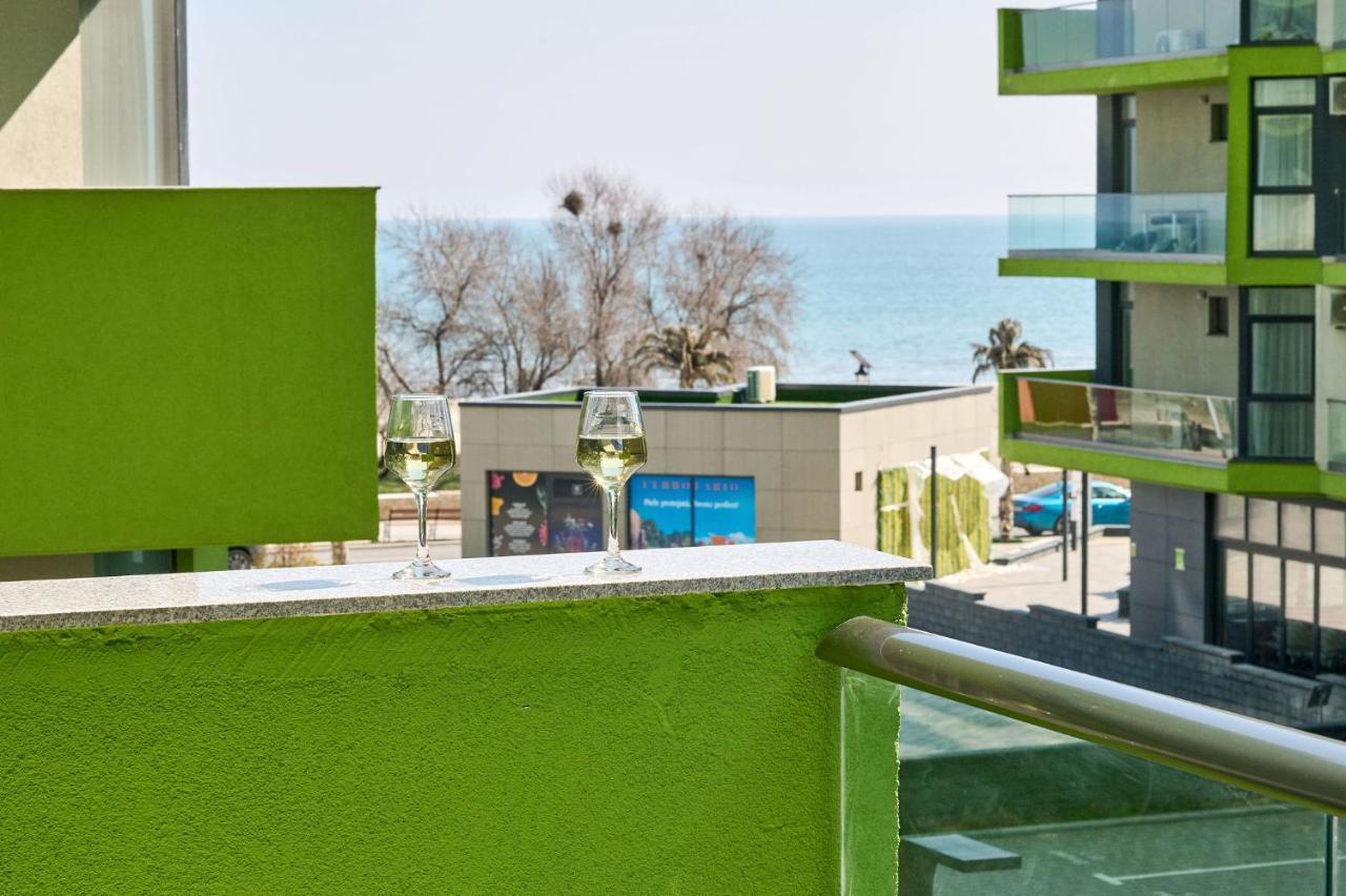 Seastar Apartment - Spa N Pools Beach Resort Mamaia Extérieur photo