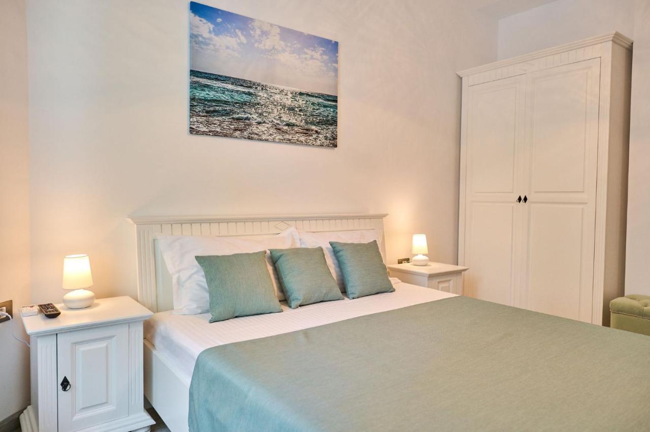 Seastar Apartment - Spa N Pools Beach Resort Mamaia Extérieur photo