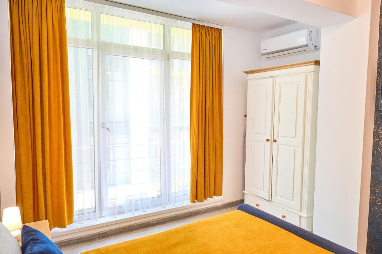 Seastar Apartment - Spa N Pools Beach Resort Mamaia Extérieur photo