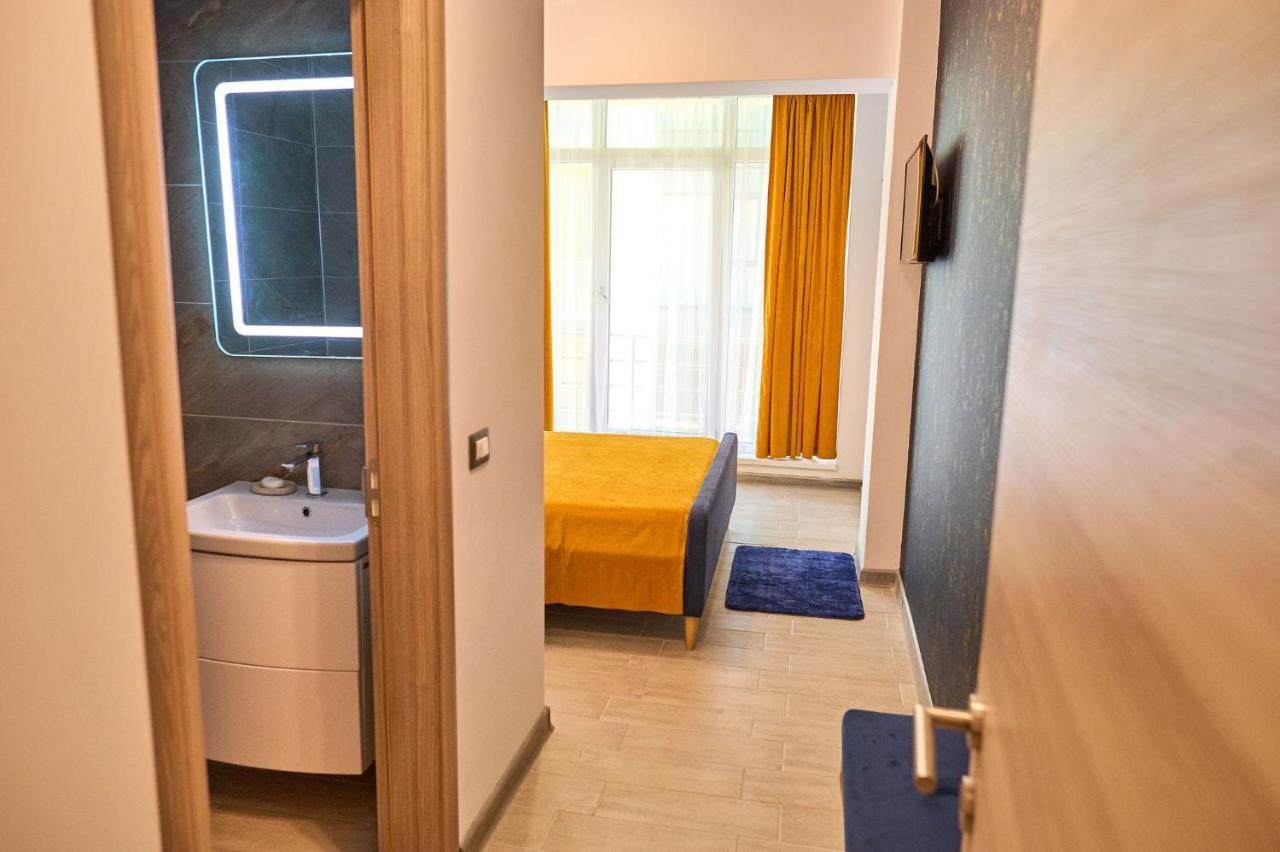 Seastar Apartment - Spa N Pools Beach Resort Mamaia Extérieur photo