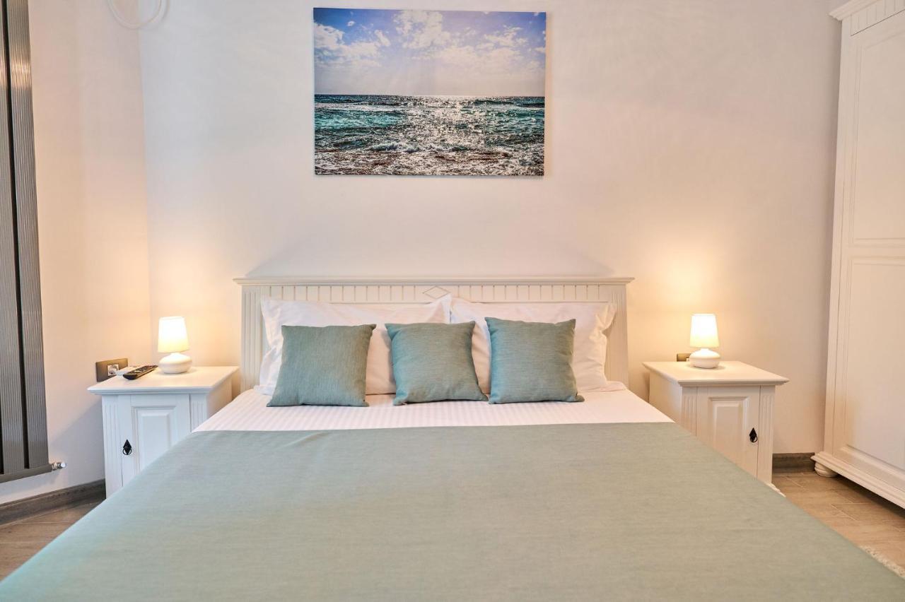 Seastar Apartment - Spa N Pools Beach Resort Mamaia Extérieur photo