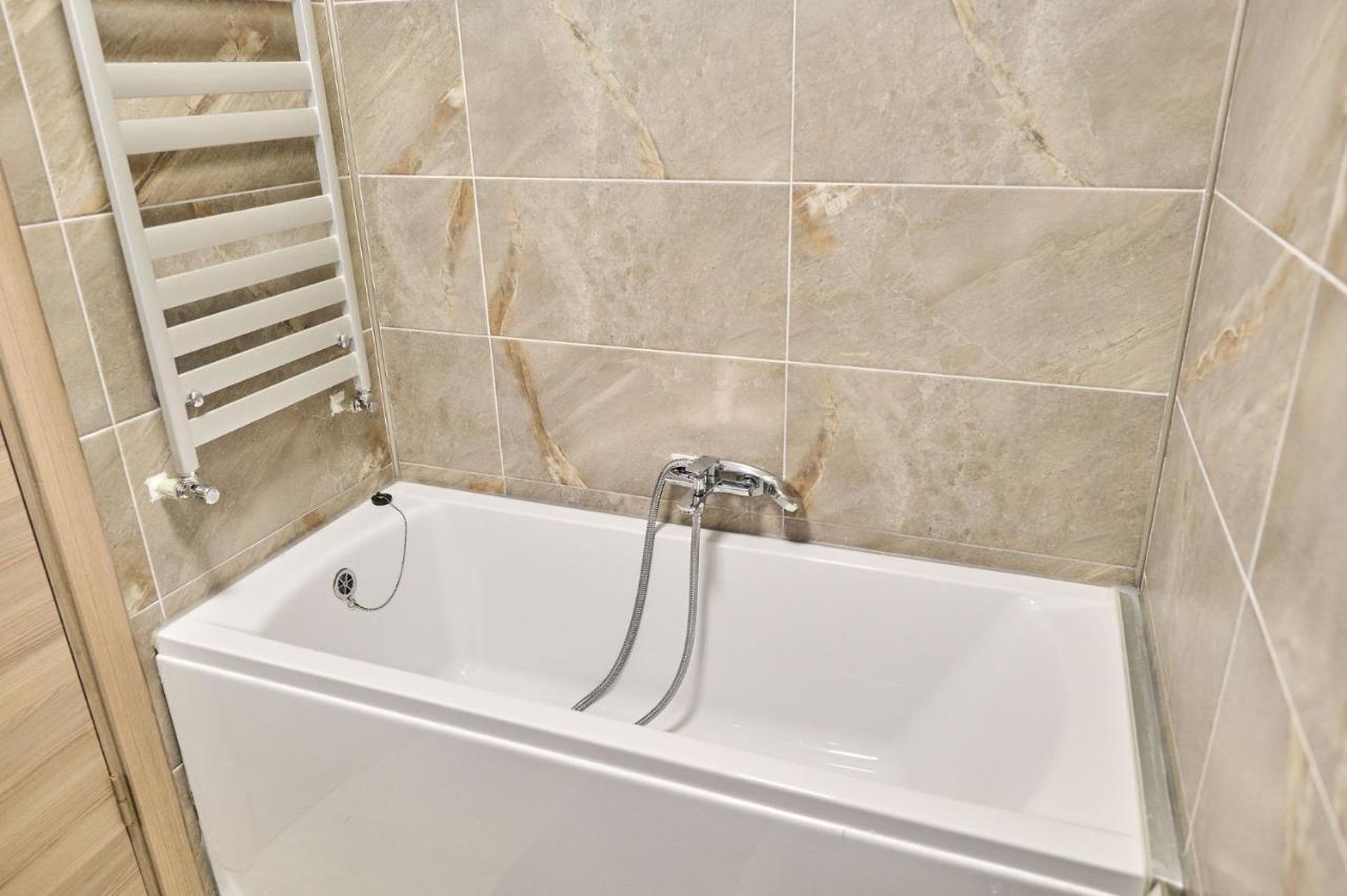 Seastar Apartment - Spa N Pools Beach Resort Mamaia Extérieur photo